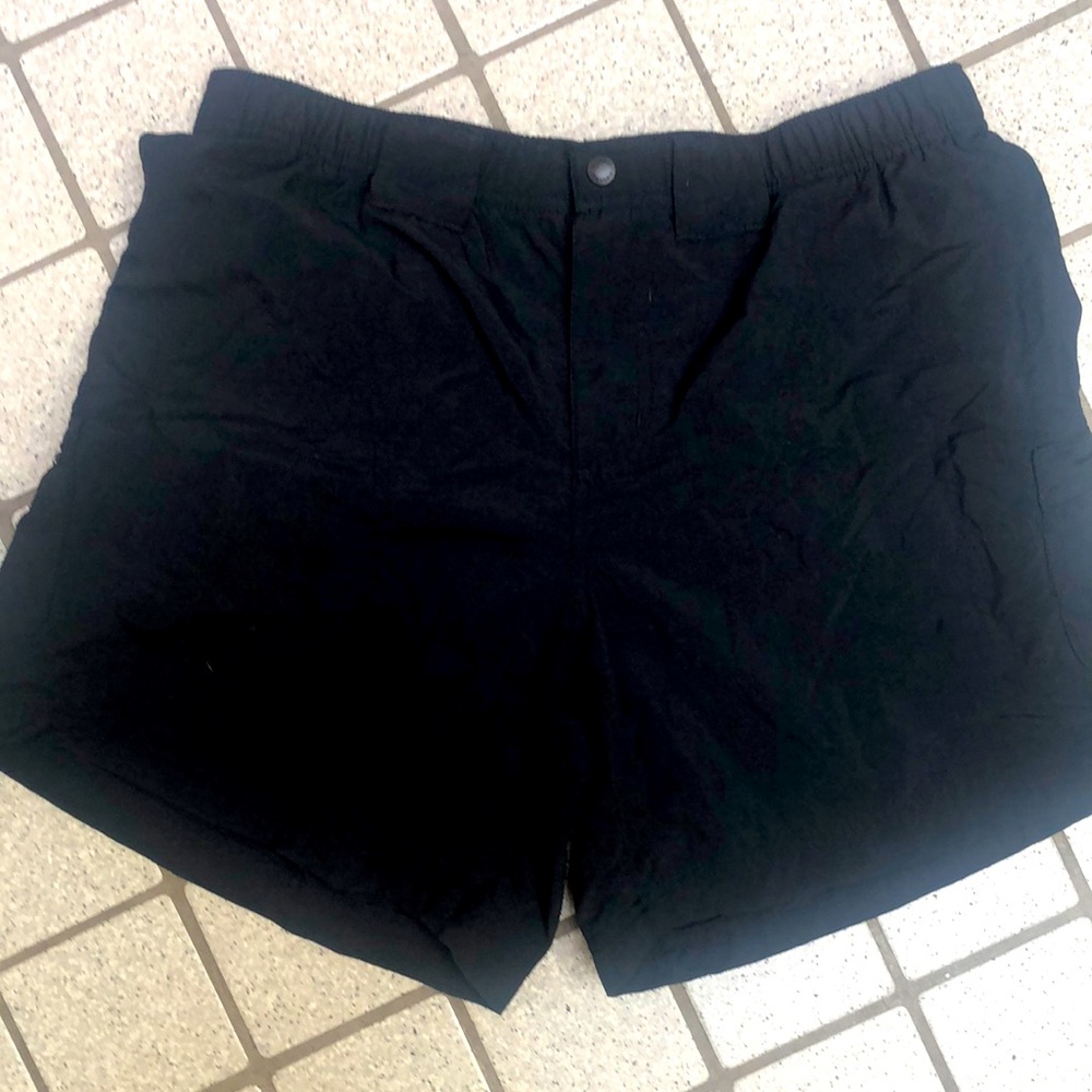 Columbia womens hiking shorts black size medium worn once